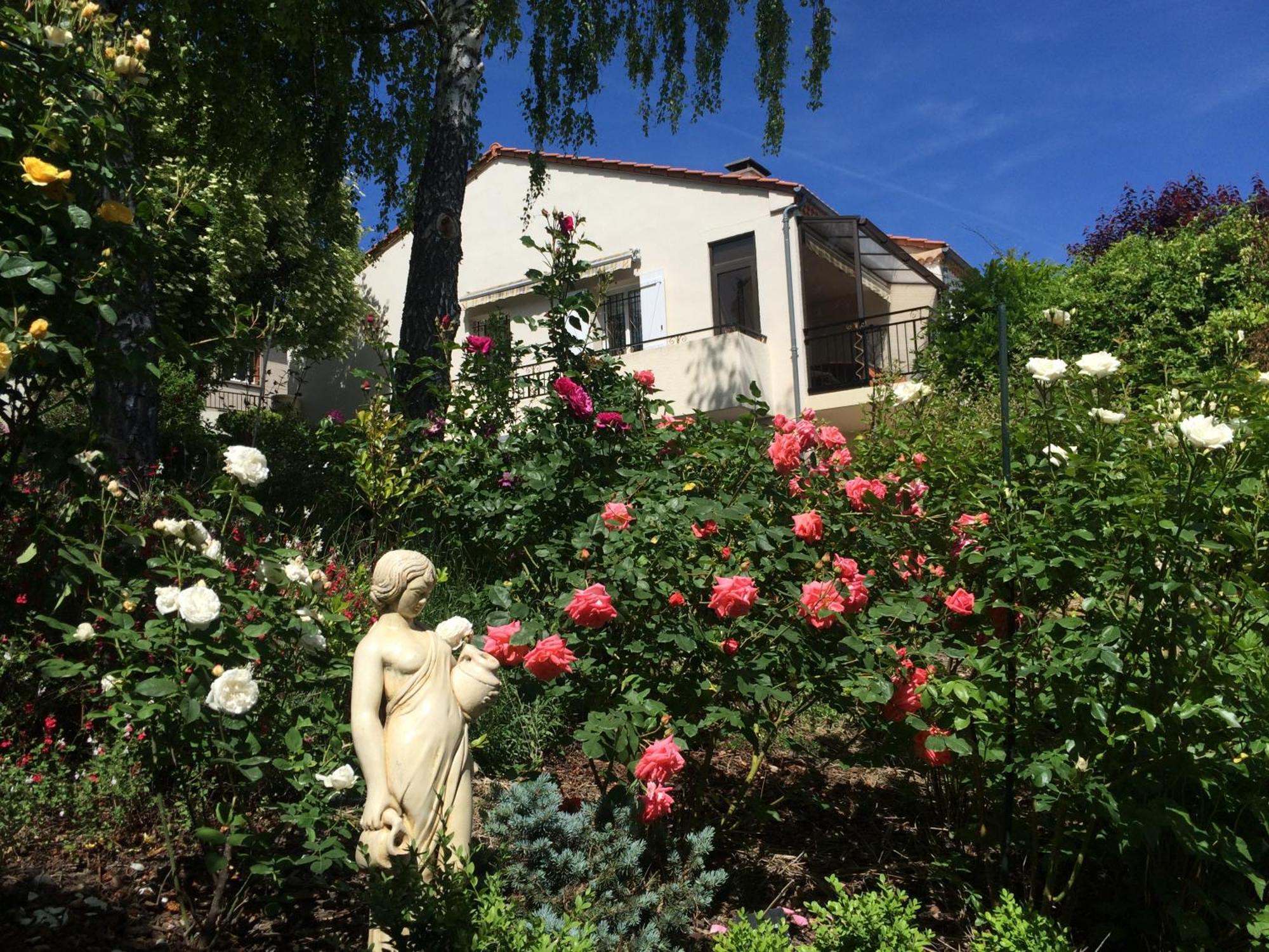 La Villa Victoria Auvergne Cournon-d'Auvergne Exteriör bild